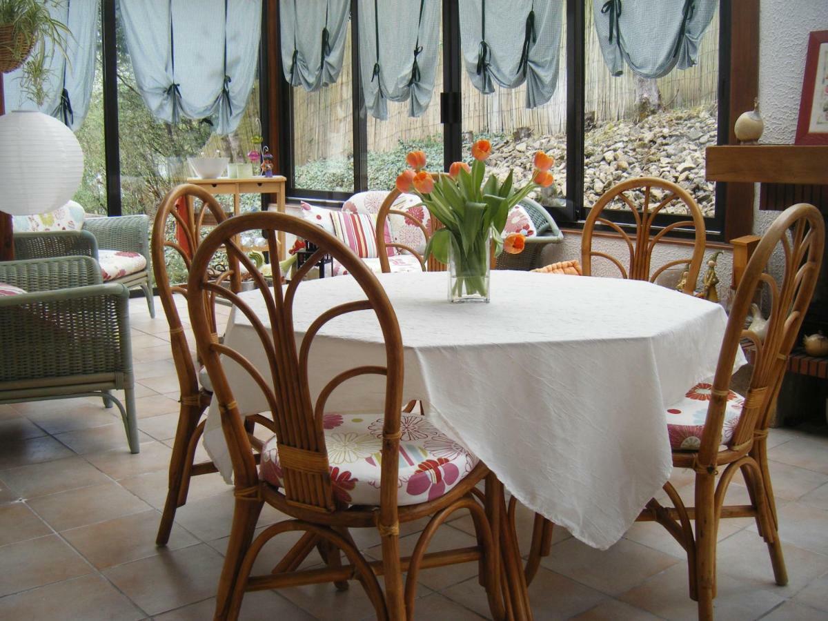 Les Lutins Bed & Breakfast Sainte-Ruffine Exterior photo